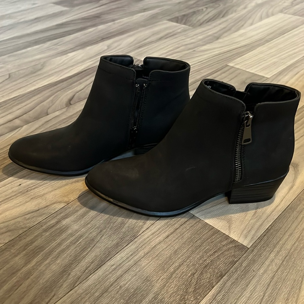 UnionBay black ankle boots, never worn.